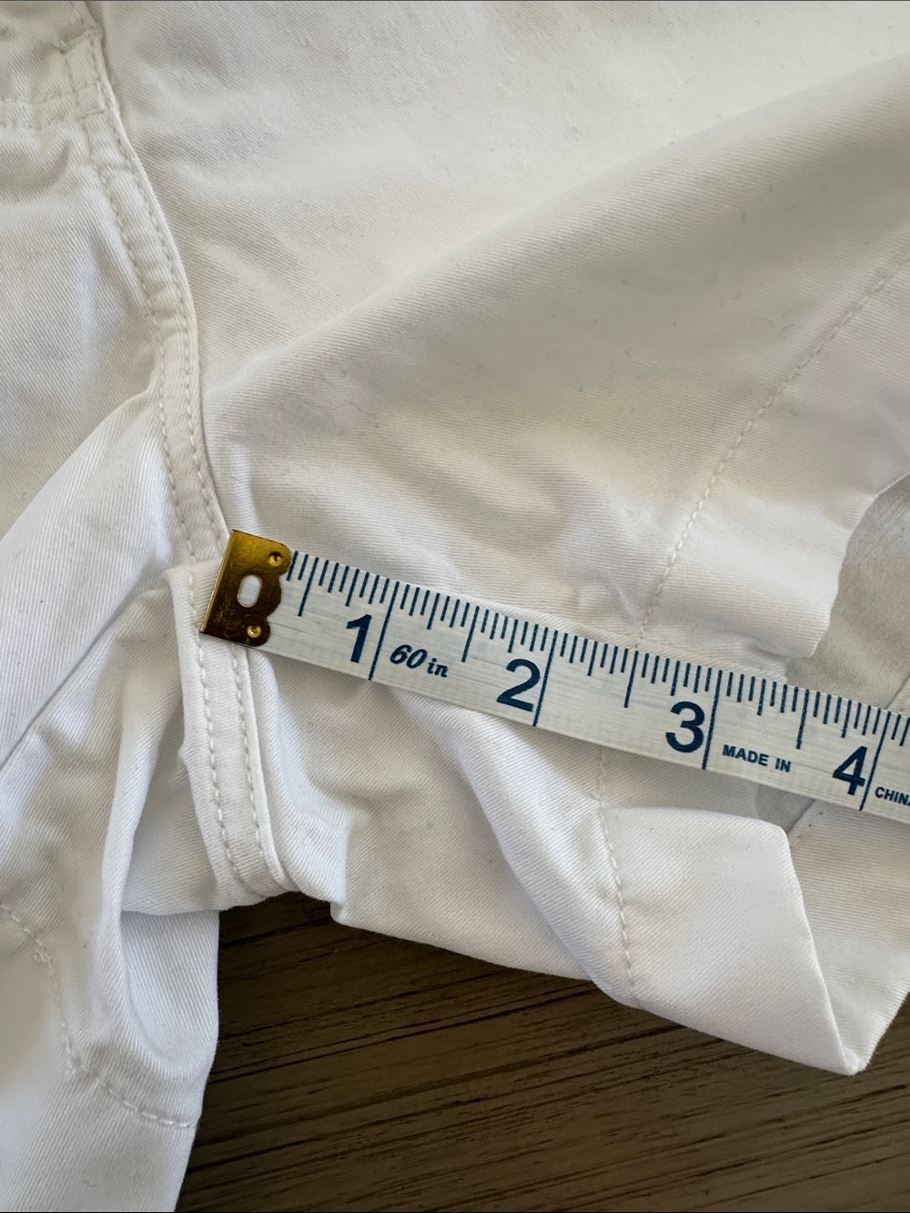 Vineyard Vines White Women's Chino Bermuda Shorts - Picture 4 of 5